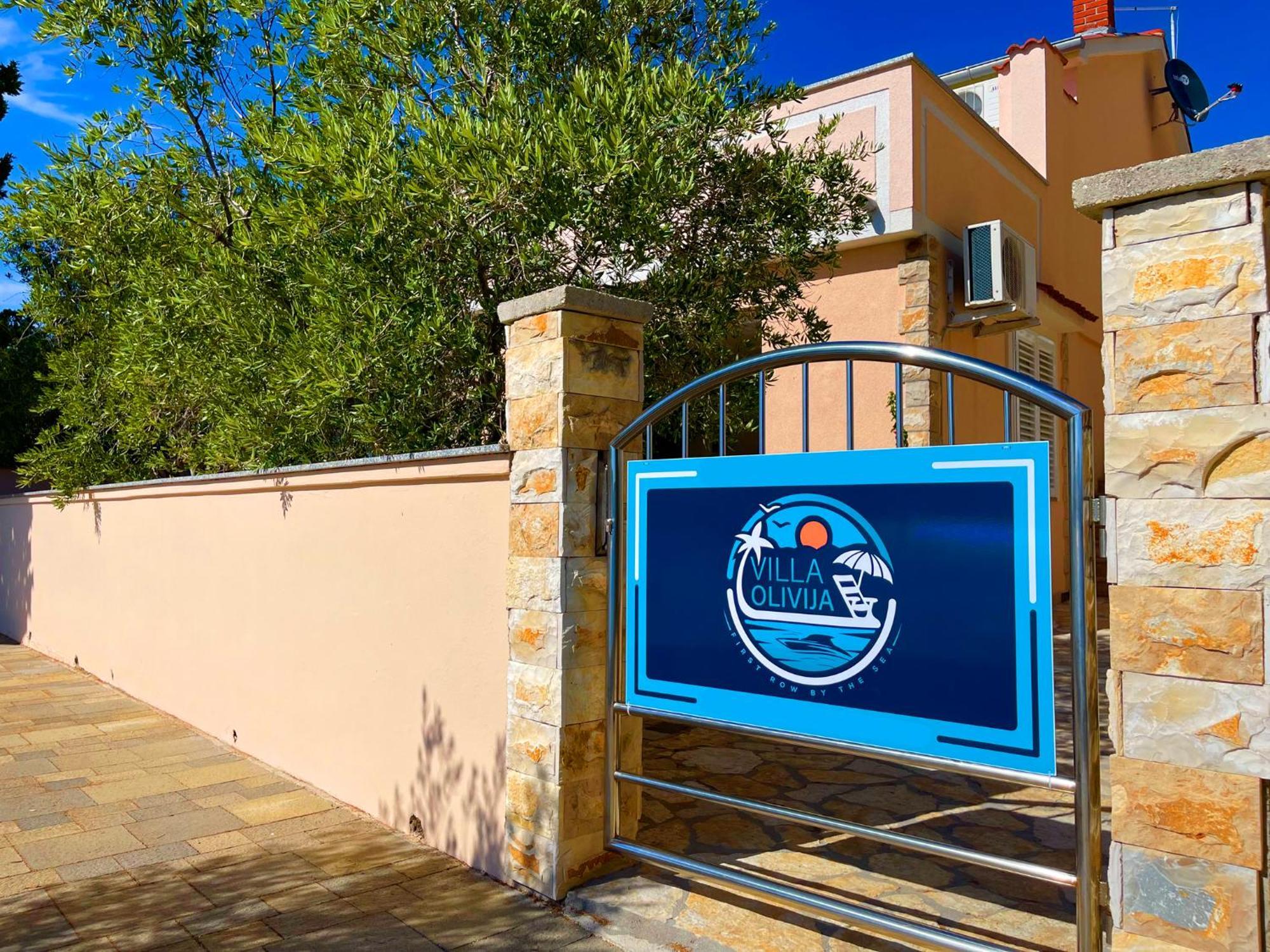 Villa Olivija-Direkt Am Strand! Stara Novalja Exterior photo